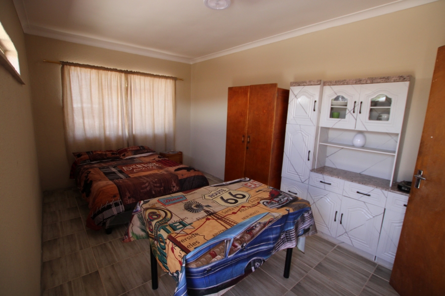 2 Bedroom Property for Sale in Fraserburg Northern Cape